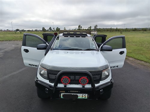 Ford Ranger V 3.2 TDCi XLS Super Cab 4X4 Auto